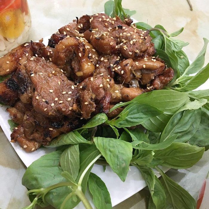 Quán được nhận xét giá cao nhưng đáng tiền. Ảnh: Miam.hanoi.