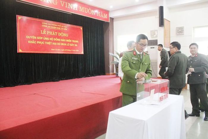 Ngay sau lễ phát động, CAQ Nam Từ Liêm đã quyên góp được số tiền 230 triệu