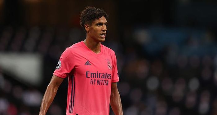 Varane bị chỉ trích khá nhiều vì sự sa sút phong độ trong thời gian qua