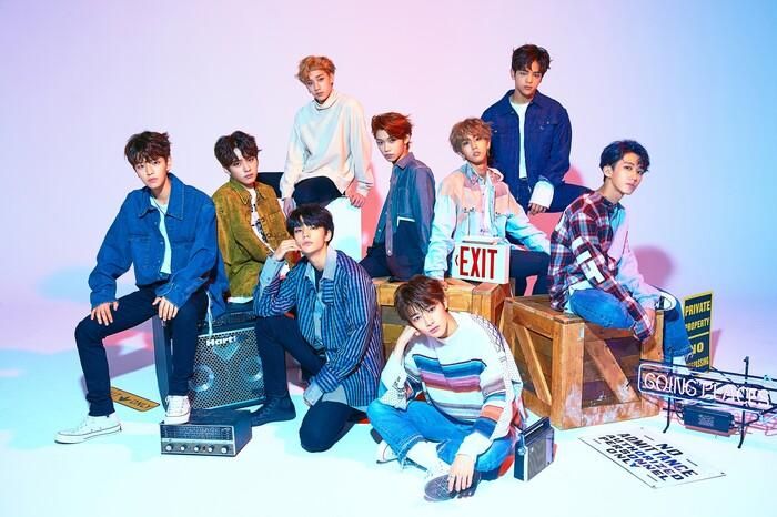 Stray Kids cũng là cái tên gen 4 thứ 4 sau ITZY, Everglow và (G)I-DLE có được 2 MV đạt 100 triệu view.