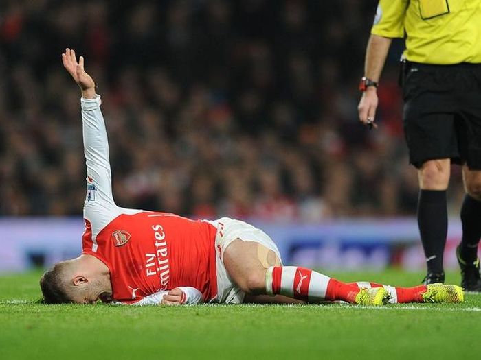 Trong sự nghiệp, Wilshere có 14 lần bị chấn thương và rời xa sân cỏ 1.433 ngày. Số phút Wilshere nằm bệnh viện còn nhiều hơn thời gian thi đấu. Lần gần nhất, Wilshere dính chấn thương háng từ ngày 23/10/2019 đến 31/5/2020. Tiền vệ này nghỉ thi đấu 221 ngày, sau đó bị West Ham thanh lý hợp đồng. 