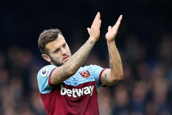  Sao trẻ một thời của bóng đá Anh không thể tìm CLB mới trong hè 2020. Lúc này, Wilshere đang chịu cảnh thất nghiệp. Anh phải ra công viên tập chay nhằm duy trì thể lực, đồng thời nỗ lực tìm bến đỗ mới trước tháng 2/2021. 