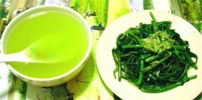 Trẻ em có nên uống nước luộc rau trong trường hợp rau sạch, được lựa chọn kỹ.