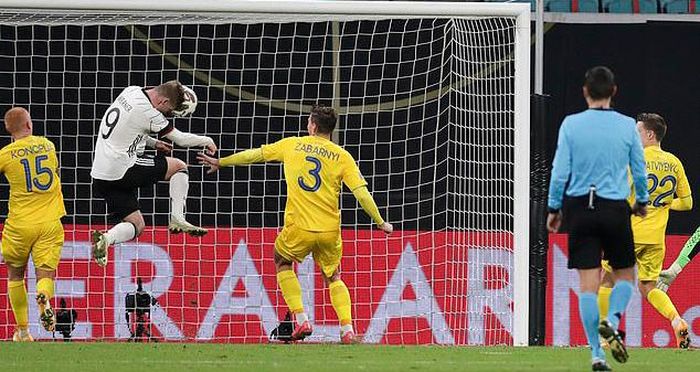 Werner đưa Đức dẫn lại 2-1
