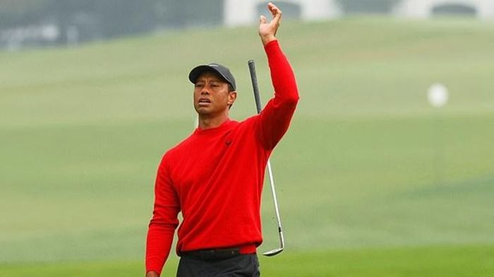 Tiger Woods mất 10 gậy cho hố 12 par3