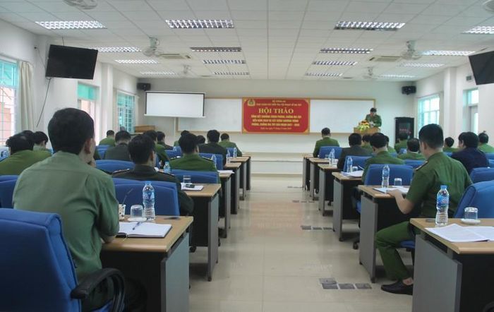  Toàn cảnh Hội thảo