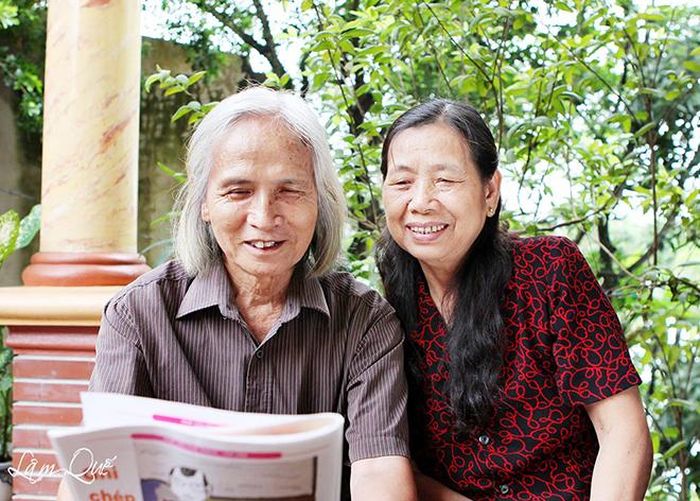 Nhà thơ Lê Hồng Thiện và vợ