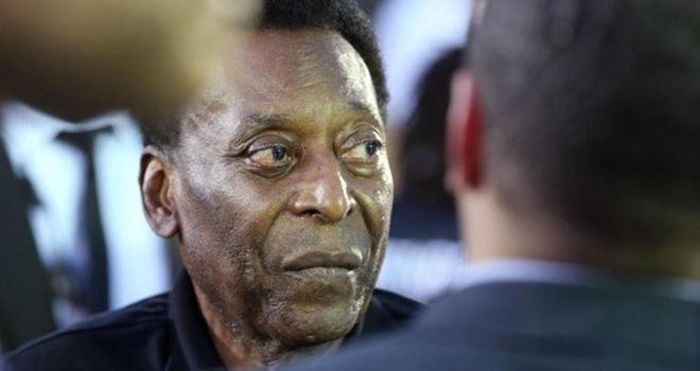 Ở tuổi 80, Pele gặp nhiều vấn đề về sức khỏe