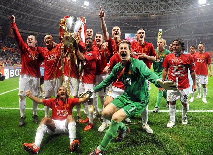 Sự hào hùng của những chức vô địch Champions League của bóng đá Anh không truyền được cảm hứng chiến thắng cho đội tuyển Anh