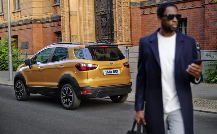 Tại Việt Nam, EcoSport là mẫu xe có doanh số cao trong nhóm SUV đô thị. Xe có 3 phiên bản với giá từ 603 triệu đến 686 triệu đồng. Ford EcoSport là đối thủ của Hyundai Kona, Kia Seltos.