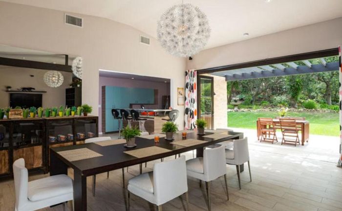  Bất động sản ở Malibu này được Cyrus bán vào tháng 6/2020 với giá 1,7 triệu USD. Ảnh: Thrive. 