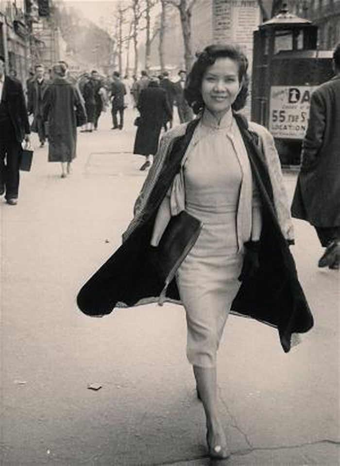  Minh Đức Hoài Trinh ở Paris. 