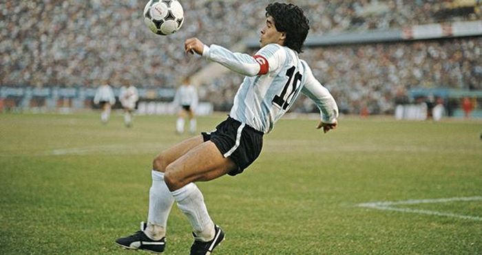Maradona vừa qua đời ở tuổi 60
