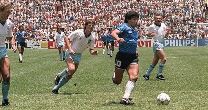 Maradona lập siêu phẩm trận gặp tuyển Anh tại World Cup 1986