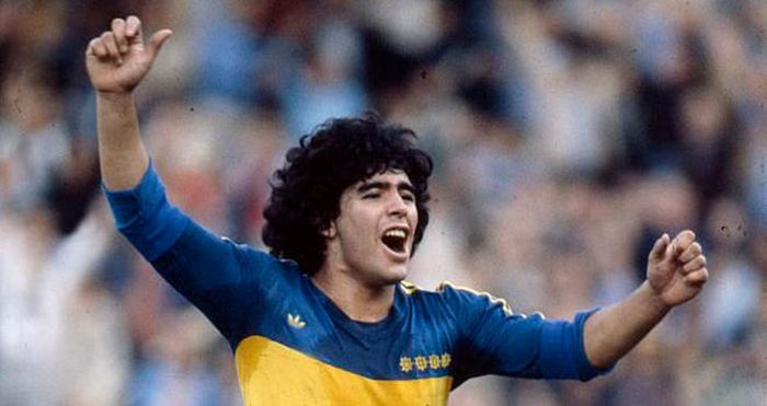 Maradona trong màu áo Boca Juniors