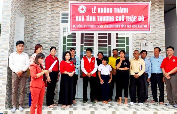 Hội Chữ thập đỏ tỉnh Lâm Đồng, Hội Chữ thập đỏ TP Bảo Lộc cùng nhà tài trợ và UBND xã Lộc Châu bàn giao nhà tình thương cho gia đình bà Ka Thúy