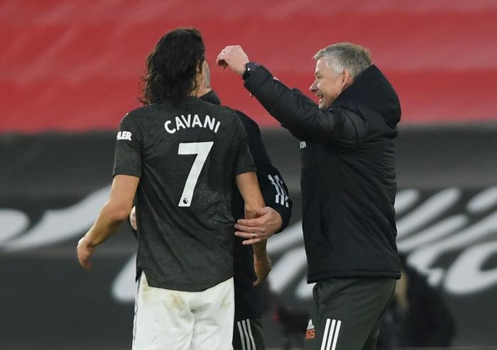 Trong lịch sử tham dự Premier League, MU chỉ có 2 cầu thủ góp dấu giày vào 3 bàn thắng trở lên sau khi vào sân từ ghế dự bị, đó là Ole Gunnar Solskjaer trong trận gặp Nottingham Forest vào năm 1999 (4 bàn), và Edinson Cavani trong trận gặp Southampton đêm qua (2 bàn, 1 kiến tạo).