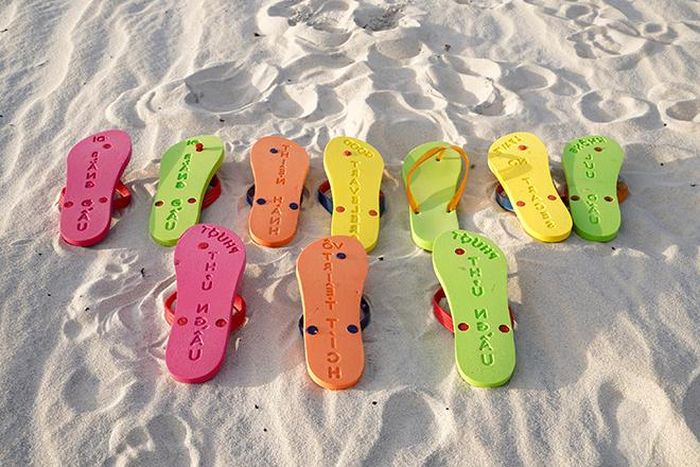 “Eco-đi” dễ lan truyền rộng rãi, vì các đôi dép/tác phẩm này thời trang, thân thiện