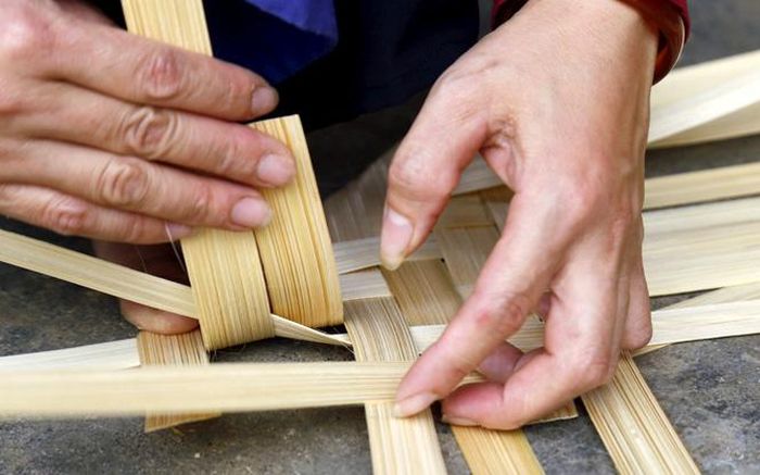 Nghề đan cót gắn bó người dân Trung Hòa (Chiêm Hóa) suốt hàng chục năm qua.