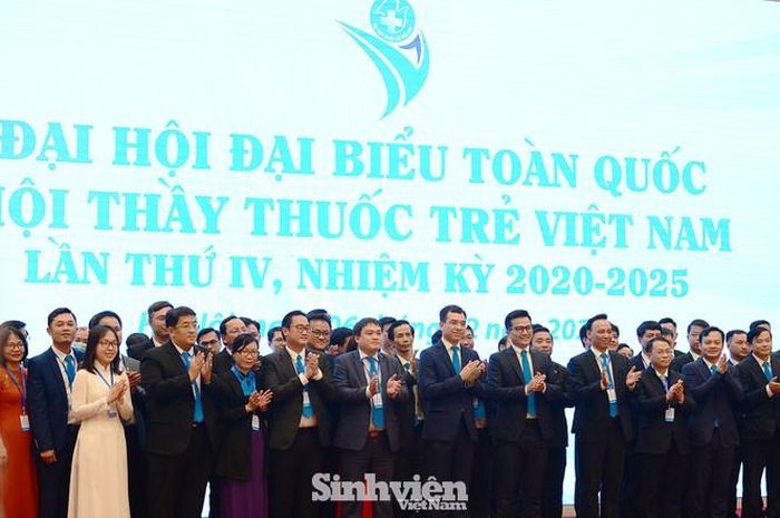 Đại hội Đại biểu toàn quốc Hội Thầy thuốc trẻ Việt Nam lần thứ IV đã hiệp thương chọn cử BCH khóa IV, nhiệm kỳ 2020 - 2025, gồm 114 anh, chị. 