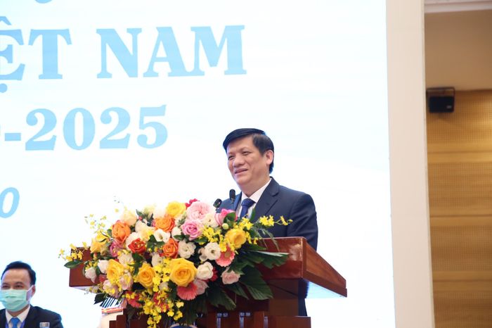 GS.TS. Nguyễn Thanh Long - Bộ trưởng Bộ Y tế phát biểu tại Đại hội.