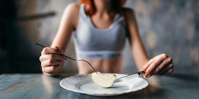  Ăn kiêng quá lâu có thể dẫn đến hiện tượng chững cân. Ảnh minh họa: Eating Disorders. 