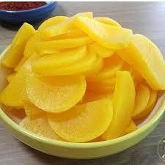 Củ cải muối Nhật (có tên gọi Takuwan) là một món ăn không thể thiếu đối với mỗi người dân Nhật Bản. Ảnh: Facebook.