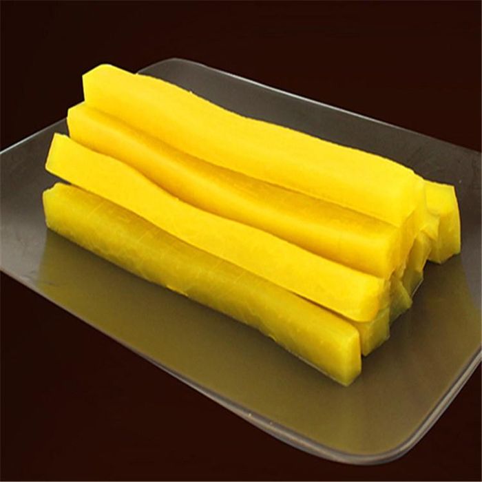 Một chủ cửa hàng thực phẩm ở Ba Đình (Hà Nội) tiết lộ, mối tháng bán được gần 1 tạ củ cải muối. Khách mua chủ yếu là các gia đình có điều kiện. Ảnh: Internet