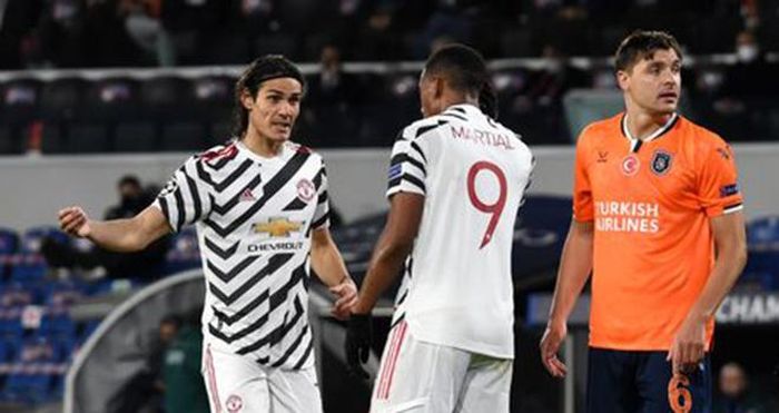 Cả Cavani và Martial đều đang dính chấn thương