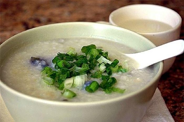 Hành có tình kháng khuẩn cao rất hiệu quả trong việc chữa cảm lạnh (Ảnh minh họa)