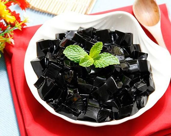 Thạch đen là một trong những cây trồng nhiều ở các tỉnh phía Bắc như Lạng Sơn, Cao Bằng, Bắc Kạn... trọng khi thị trường Trung Quốc có nhu cầu rất lớn về sản phẩm này.