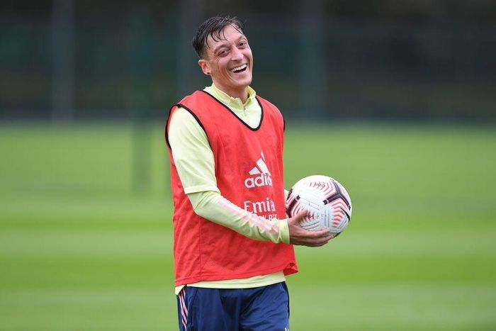 Ozil có khả năng gia nhập Fenerbahce