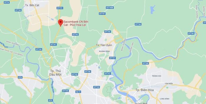 Sự việc xảy ra tại cây ATM trước Phòng giao dịch Sacombank Hòa Lợi. Ảnh: Google Maps.