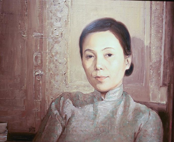  1 trong hàng chục tác phẩm chân dung phụ nữ Việt Nam được trưng bày.
