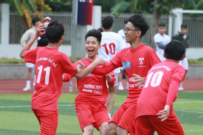 Khởi đầu như mơ của đội bóng áo đỏ