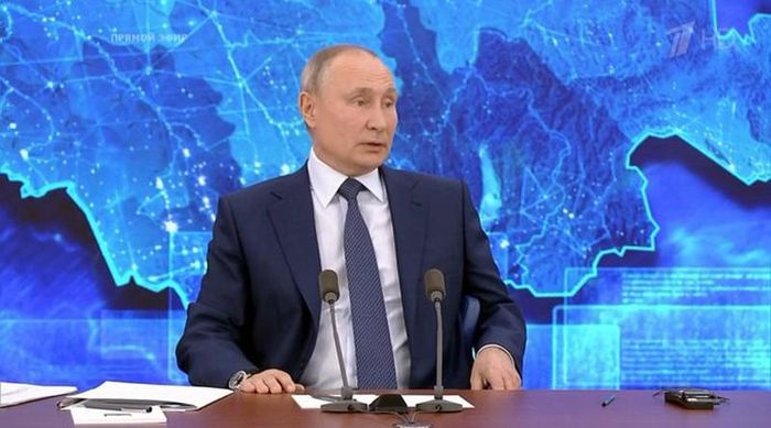 Tổng thống Nga Vladimir Putin tại cuộc họp báo cuối năm thường niên. Ảnh: TWITTER