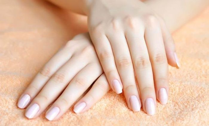 Vỏ chanh sẽ giúp điều trị nấm móng tay, móng chân nhanh chóng.