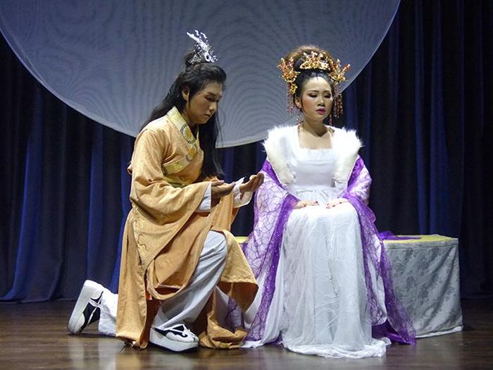 Chí Cường vai hoàng tử Doãn Bá Thi, Ngọc Phú vai hoàng hậu Khiết Châu (ảnh: H.K)