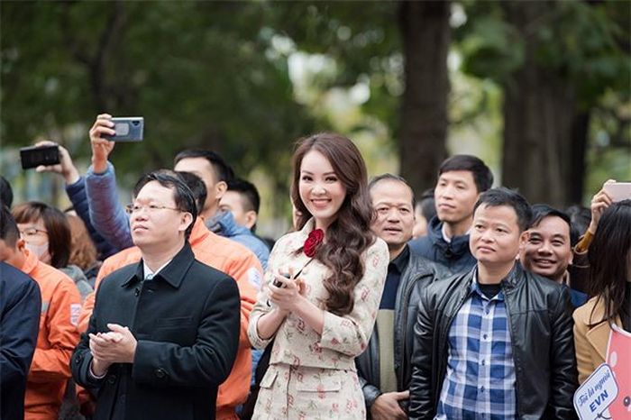 "Tuần lễ hồng" là sự kiện diễn ra thường niên, đã qua 10 năm tổ chức. Sự kiện có hàng nghìn người tham dự và tình nguyện hiến máu. Vốn là người nhiệt tình với công tác thiện nguyện, Thụy Vân nhận lời ngay khi được mời làm MC.