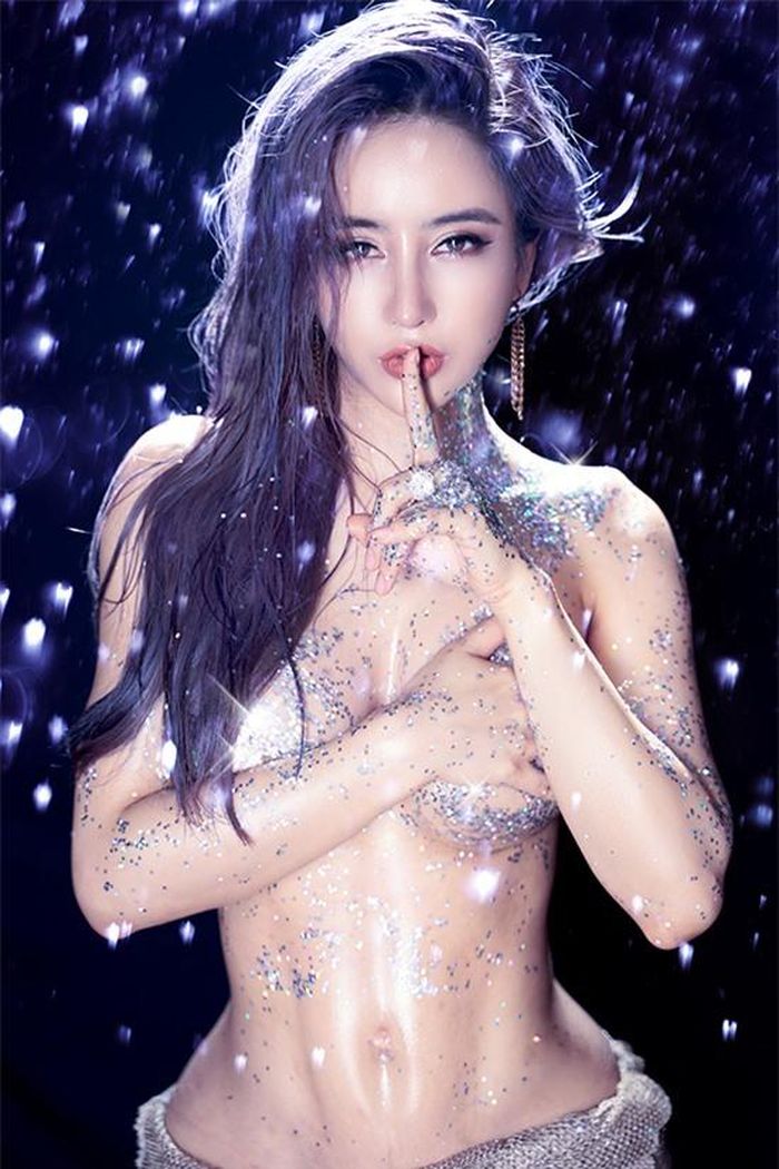 Vài năm nay, Mai Diệu Linh ít hoạt động showbiz để chuyên tâm cho công việc kinh doanh lĩnh vực làm đẹp. Cô chính là người đứng sau những cuộc trùng tu nhan sắc của Cao Thái Hà, Lê Giang, Trương Quỳnh Anh...