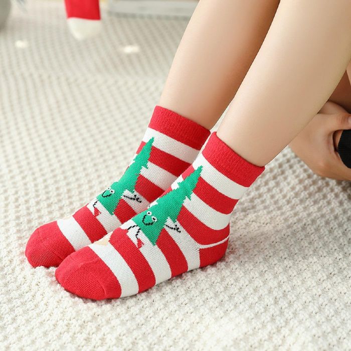 Tất chân xinh xắn cũng là món quà dành cho người yêu vào dịp Giáng sinh.