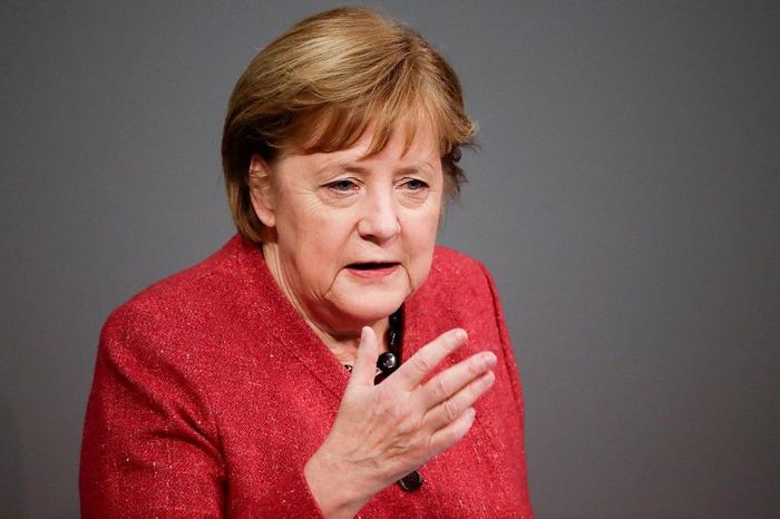  Thủ tướng Đức Angela Merkel đã kêu gọi các thống đốc áp đặt lệnh phong tỏa nghiêm ngặt hơn vào tháng 12. Ảnh: Reuters. 
