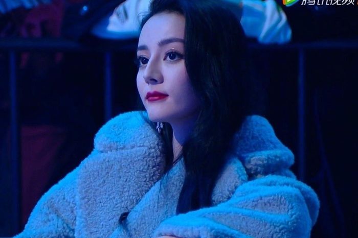  Chuyện tình cảm của Địch Lệ Nhiệt Ba gây bàn tán trong dư luận. Ảnh: QQ. 