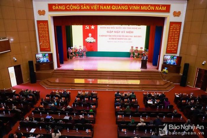 Toàn cảnh Lễ kỷ niệm, gặp mặt. Ảnh: Thành Duy