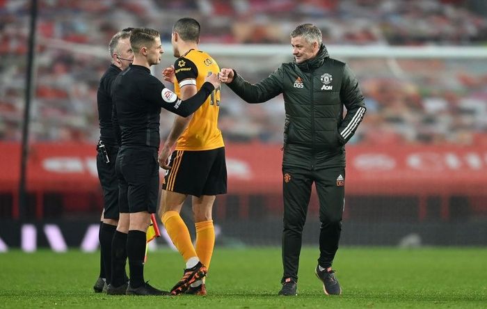  Solskjaer cần chứng tỏ nhiều hơn trong cách tổ chức lối chơi của MU. Ảnh: Getty. 
