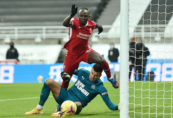 Ngay cả khi thủ môn Darlow đã bị đánh bại, Liverpol vẫn không thể ghi bàn. Phút 81, Mane có cơ hội dứt điểm vào khung thành trống. Tuy nhiên, Fabian Scharr đã xuất hiện kịp thời để phá bóng ngay trước mũi giày tiền đạo đội khách.
