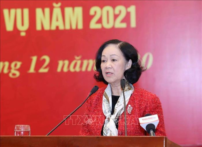 Đồng chí Trương Thị Mai, Ủy viên Bộ Chính trị, Bí thư Trung ương Đảng, Trưởng Ban Dân vận Trung ương phát biểu tại hội nghị. Ảnh: Phương Hoa/TTXVN