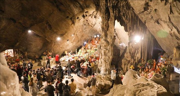 Du lịch có trách nhiệm, ăn uống có trách nhiệm, giải trí có trách nhiệm, thể thao có trách nhiệm... để chung tay góp sức bảo vệ hành tinh xanh của chúng ta. Ảnh minh họa: TTXVN