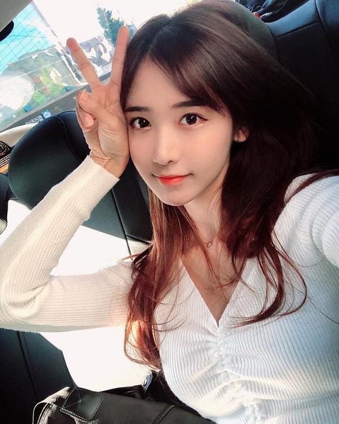 Kênh stream của Penguin Girl vẫn bị "bay màu" ngay sau đó.