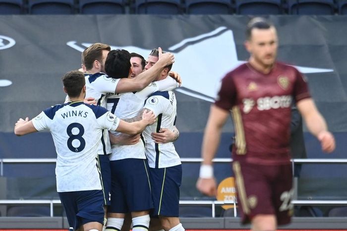  Tottenham sẽ chơi trận bán kết League Cup (gặp Brentford, 6/1), rồi chạm trán Marine ở vòng ba FA Cup. Ngày 14/1, Tottenham chơi trận tiếp theo ở Premier League trên sân của Aston Villa. 